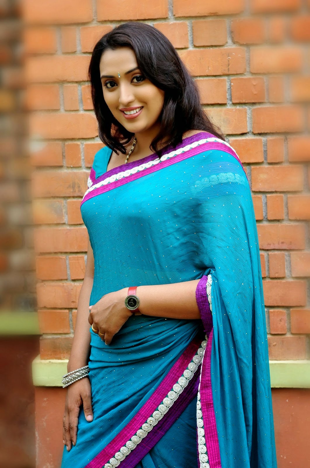 tamil tv serial actress navel photos